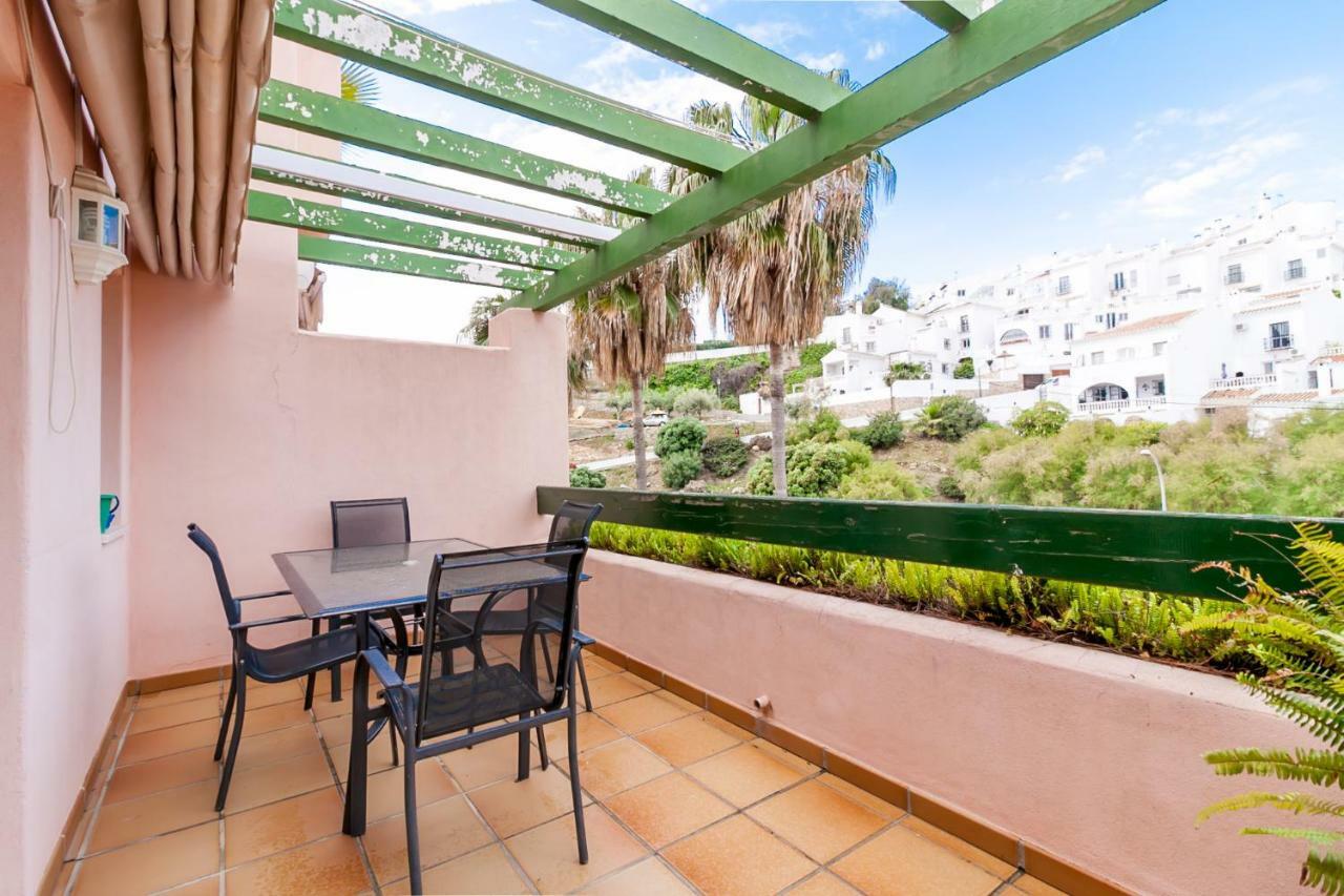 Apartament Burriana Playa Ibnsadi Nerja Zewnętrze zdjęcie