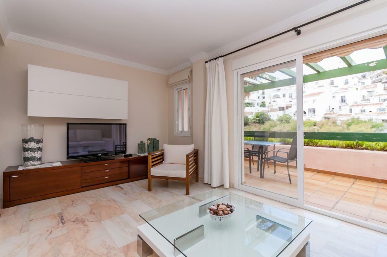 Apartament Burriana Playa Ibnsadi Nerja Zewnętrze zdjęcie