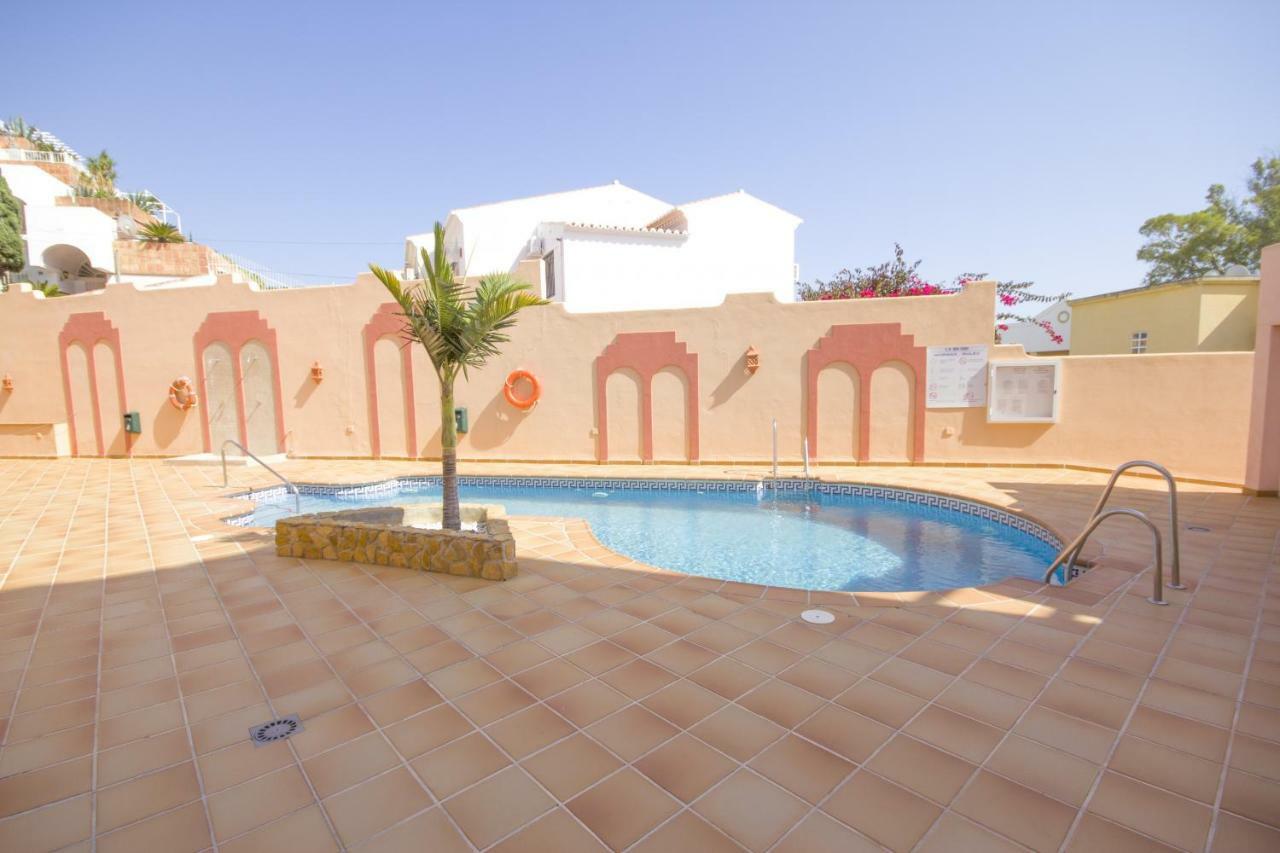 Apartament Burriana Playa Ibnsadi Nerja Zewnętrze zdjęcie